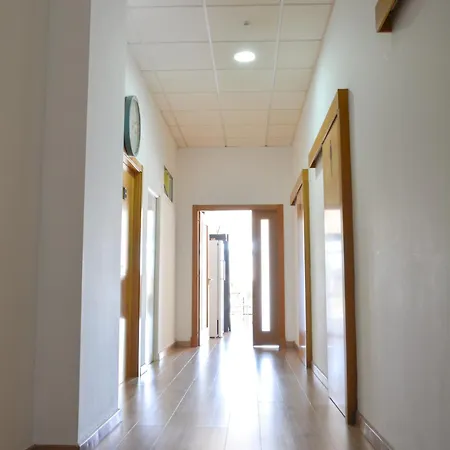 Albergue Melide אכסניה *