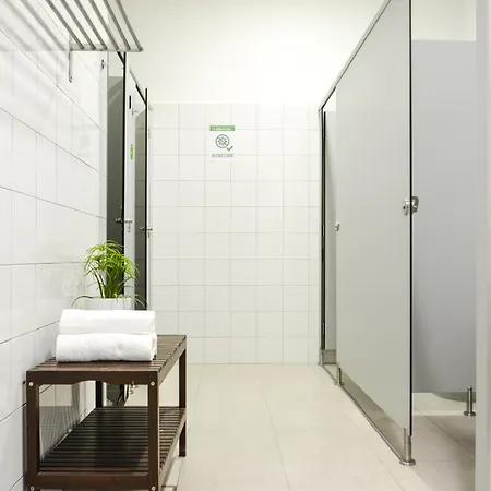 אכסניה Albergue Melide מלידה