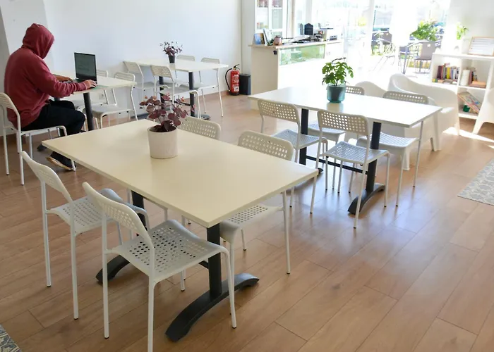 Hostel Albergue Melide *