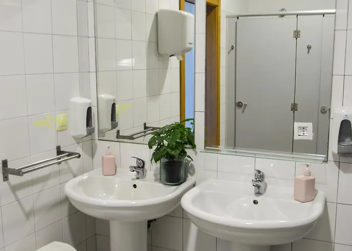 Albergue Melide Hostel